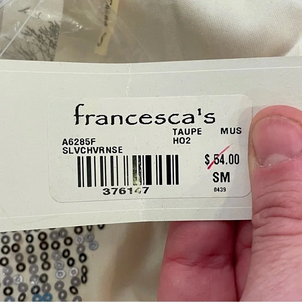 Francesca’s Collections Sequence Silver & Cream Dress Mid Length Sleeve Size S - Picture 9 of 13
